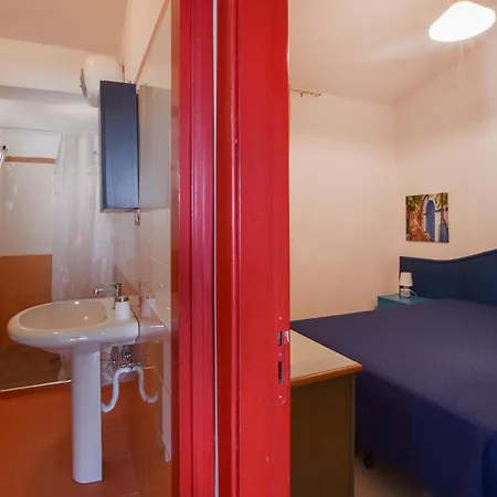 2 Bedroom Lovely In アパート