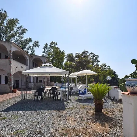 2 Bedroom Lovely In *