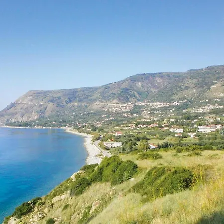 Apartamento 2 Bedroom Lovely In Parghelia