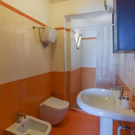 Apartmán 2 Bedroom Lovely In